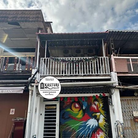 Spot On 90898 Kasturi Alley Guest House & Cat Hotel Malacca Exterior foto