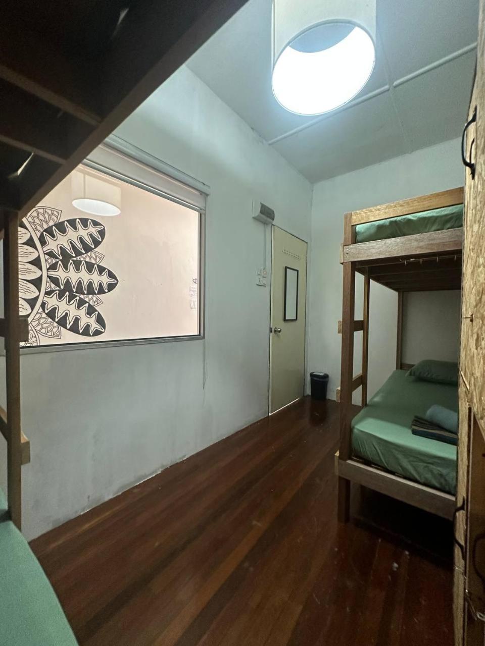 Spot On 90898 Kasturi Alley Guest House & Cat Hotel Malacca Exterior foto